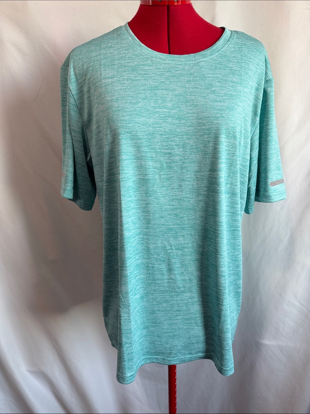 Relaxed Short-Sleeve Tee in Heather Aqua